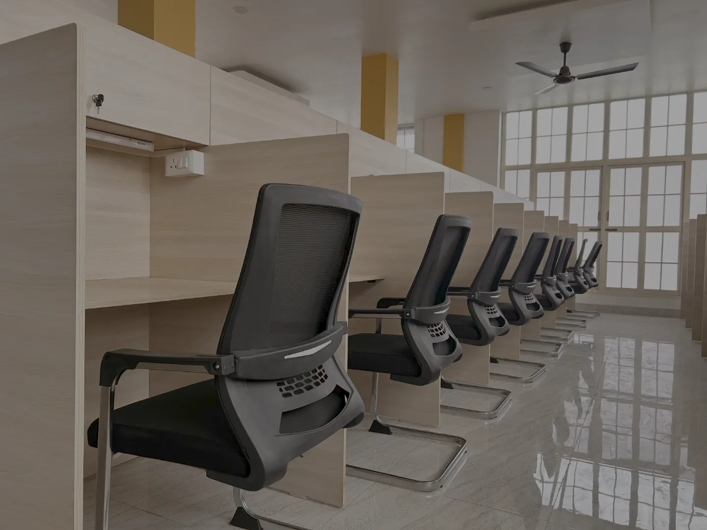 Hall 02